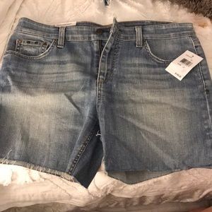 Joe’s Jeans boyfriend short